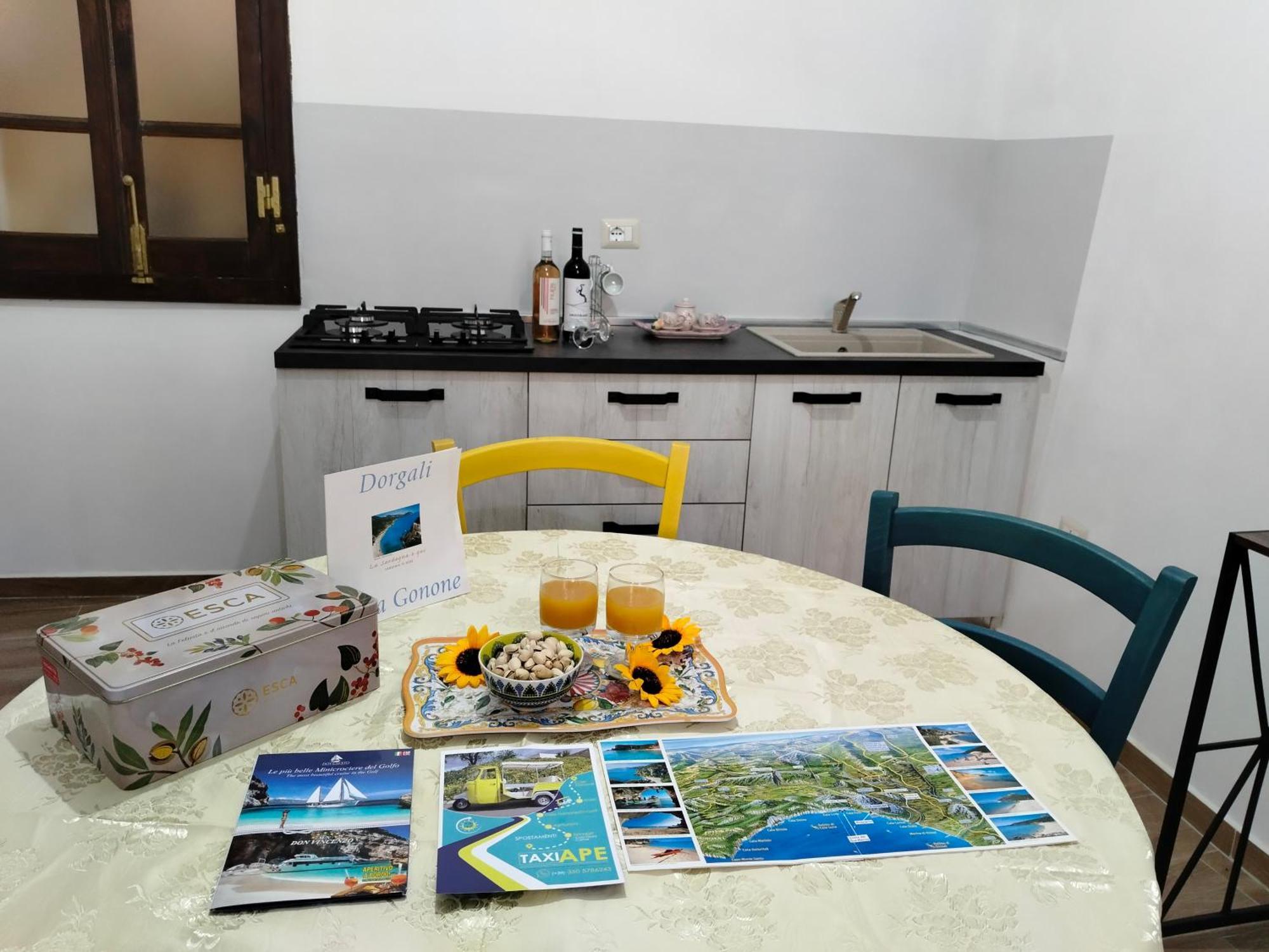 Casa Del Corso Hotel Dorgali Luaran gambar